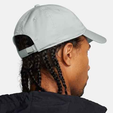 Czapka z daszkiem Nike DF Club Cap FB5372-077 szary M/L