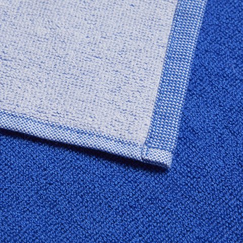 Ręcznik adidas 3 Bar Towel IR6241 niebieski 70cm x 140cm