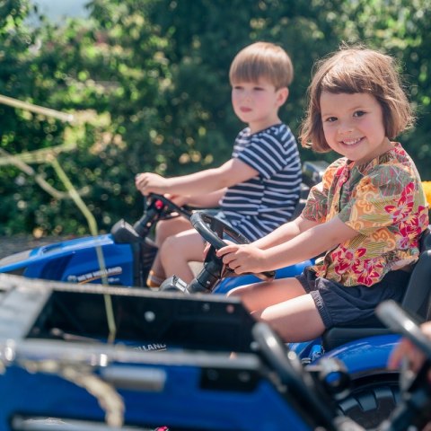 FALK Traktor New Holland Niebieski na Pedały z Przyczepką od 3 Lat FALK