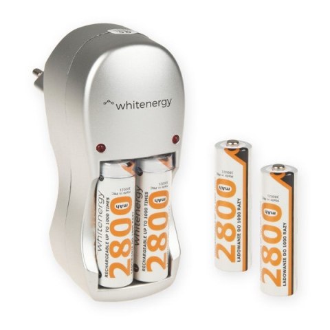 Whitenergy Ładowarka do akumulatorów, 4x AA/ AAA, 230V+ 4x AA, 2800mAh, Ni-MH